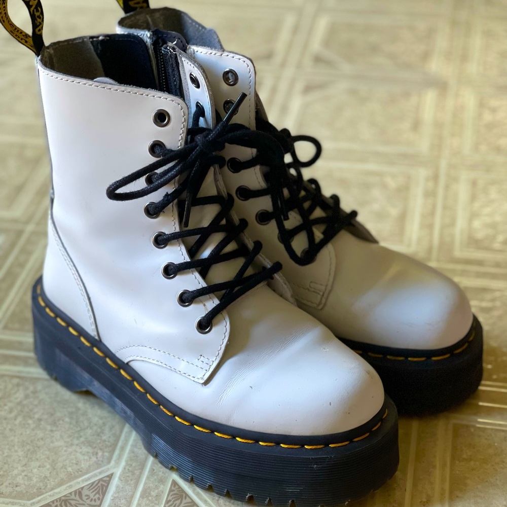 Size 6 platform white docs (fits like a women’s 7)